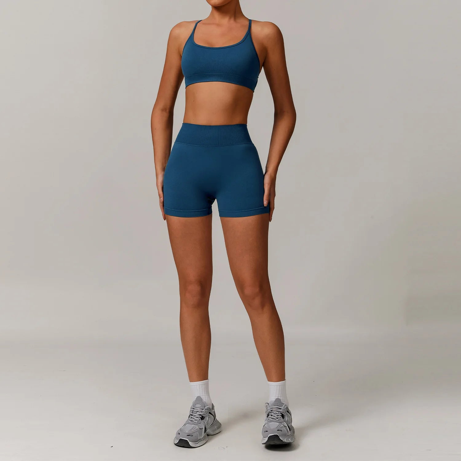 LYNX Motion Set – Women’s Seamless Gym & Yoga Suit